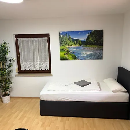 بيت للعطل 14 Wiesn & Messe Base Mit Alpen-panorama Fuer 40 Personen