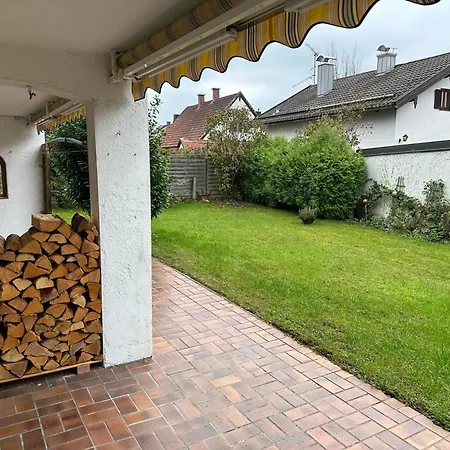 بيت للعطل 14 Wiesn & Messe Base Mit Alpen-panorama Fuer 40 Personen *